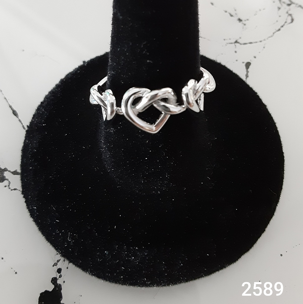 Ring 2589